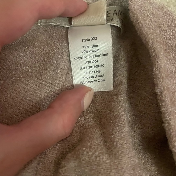 Barefoot dreams Doleman style cardigan - Picture 5 of 5